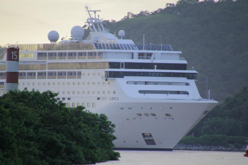 Itajaí recebe 2,5 mil turistas com cruzeiro MSC Orchestra