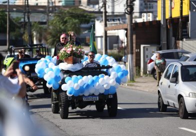 Fiéis celebram o Dia de Nossa Senhora Aparecida em Blumenau